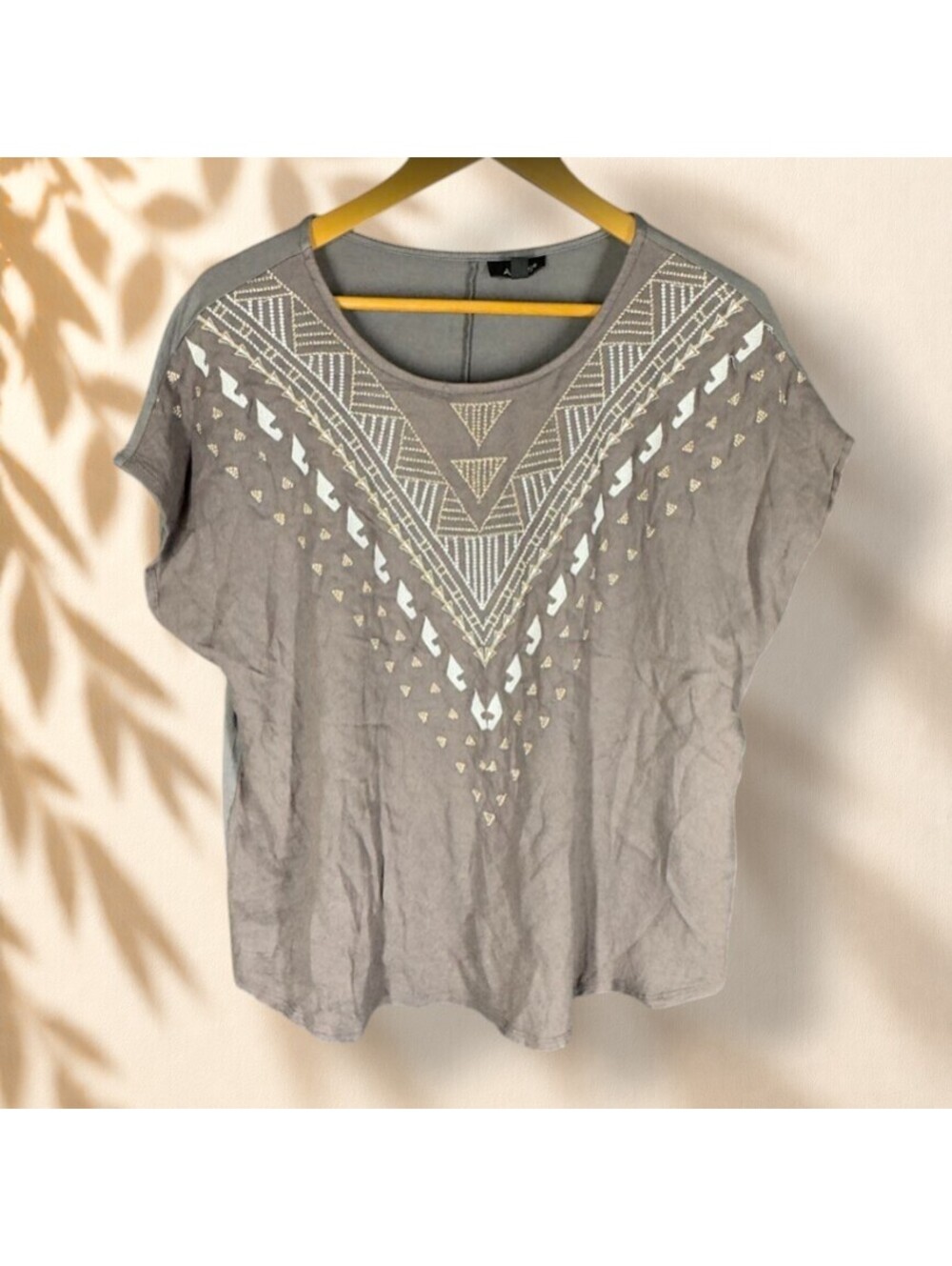 Apt. 9 T-Shirt Women PXL Petite Gray Geometric Short Sleeve Round Neck Lined